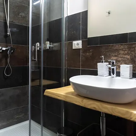 4 Balconi Rooms-elements * Lecce