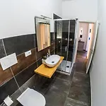 Elements 3* לצ'ה
