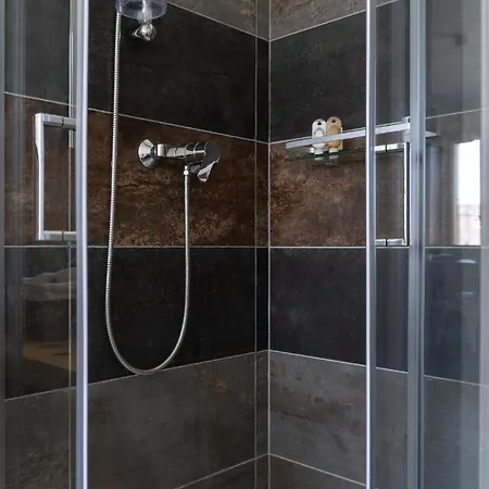 Panzió 4 Balconi Rooms-elements