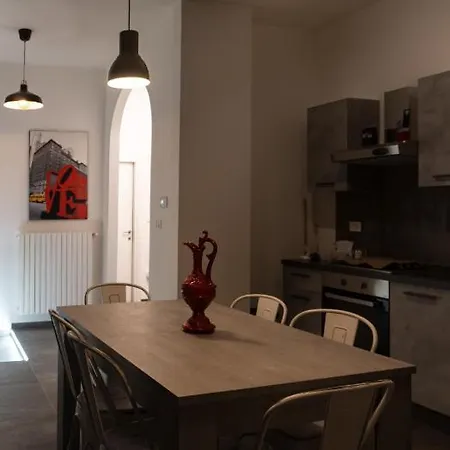4 Balconi Rooms-elements Bed & Breakfast Lecce